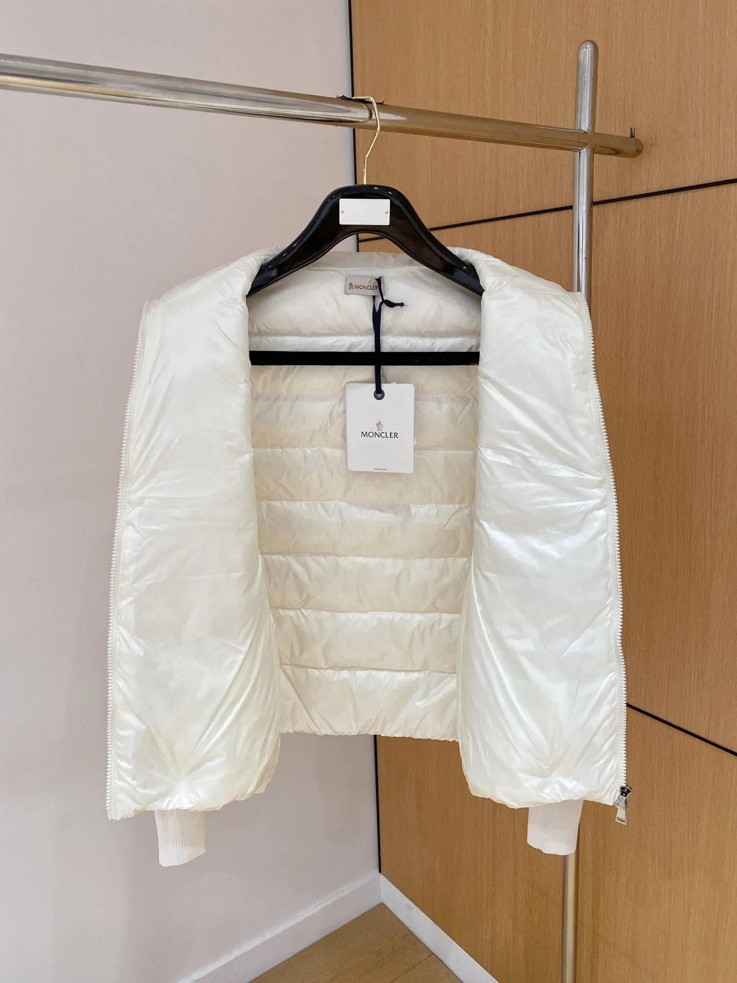 2025 New Arrival🆕 Quality 95 👍 ⚠ Size：S M L.